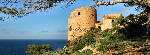 Hostal Residencia Catalina Vera, alojamiento en el Port d'Andratx, Torre de Cala en Basset