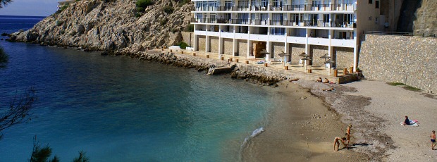 Hostal Residencia Catalina Vera, alojamiento en el Port d'Andratx, Cala Fonoll